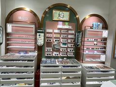 -GOOMI久米眼镜·蔡司·依视路·明月官方授权店(龙德紫金店)
