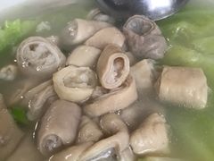 -茅屋大酒店