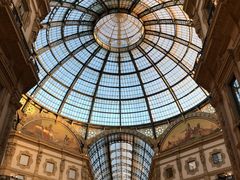 -文艺复兴百货(米兰大教堂广场店)