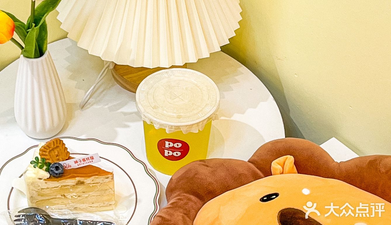 万象城独立蛋糕店🍰奶呼呼的
