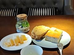 -卡普里披萨·牛扒·下午茶