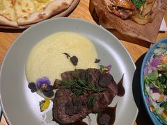 -JINNS锦时 steak&pizza(浸信会礼拜堂旧址店)