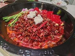 -卤校长老火锅(杨家坪直营店)