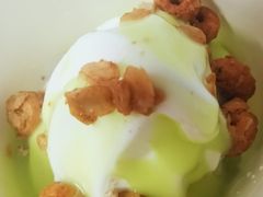 酸奶葡萄燕麦麦旋风-麦当劳(展览路店)