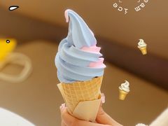 粉海奇旅-喜茶(迪士尼小镇·平行宇宙店)