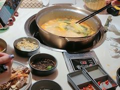 -喃喃椰·糟粕醋·椰子鸡火锅(七堡花园店)