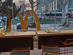 -麦当劳(南京路2店)