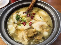 -周鱼小馆石锅酸菜鱼(活力汇店)