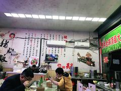 大堂-渝之汇牛肉豌杂面