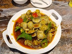 -老街烧烤大排档·地道湖北菜·龙虾馆(汉口火车站店)