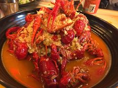 至尊蒜香小龙虾-东厨虾煌(电子街店)