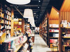-百新书局(尚悦湾店)