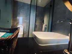 -Ting无边际江景酒店(重庆解放碑云端之眼店)