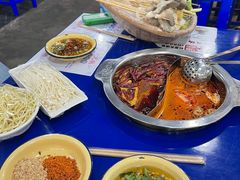 -马路边边串串香(苗栗路店)