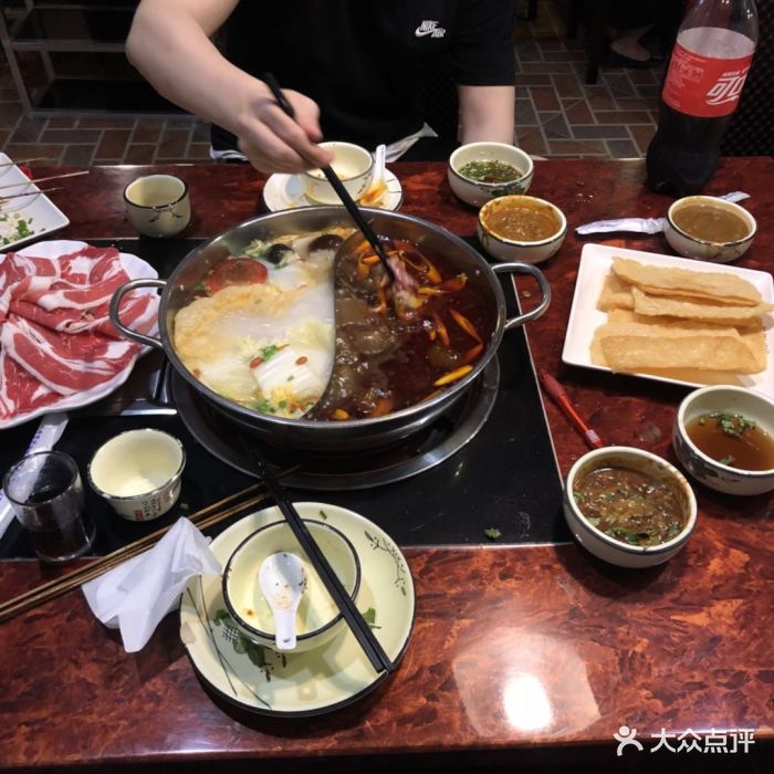 吴记老锅底麻辣火锅(田林店)图片