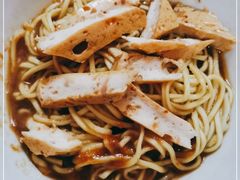 -松树干拌面店