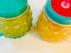 -志龙皇冠吃货椰子铺