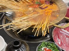 -娜姐鲜牛肉串串火锅(藏龙岛店)