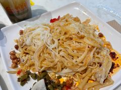 -甘掌门·化州驰名牛杂粉(越秀店)