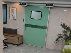 -半岛宠物医院24小时·内窥镜·牙科·碎石中心(府城大道店)
