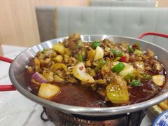 -江城燕子大排档(江汉路步行街店)