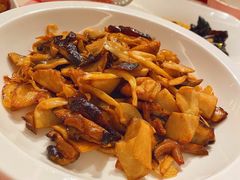橄榄油炒三种蘑菇-西贝(金桥店)