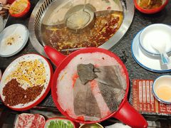 -醉董牛川派鲜肉自选火锅(烟台店)