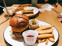 -HELLO 27 意面·沙拉·帕尼尼