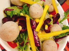 金枪鱼蔬菜色拉-四季天方包子