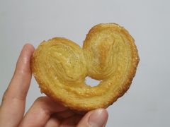 小蝴蝶酥-上海哈尔滨食品厂(淮海中路店)