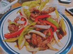 蚝油牛柳盖饭-汤去三面(骆驼店)