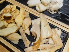 -一朵菌·野生菌探索家火锅(南亚店)