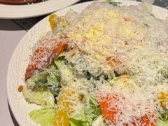 烟熏三文鱼帕玛森沙拉-和牛食堂•BISTRO(广州首店)