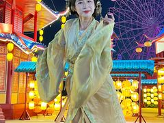 -淄博花灯齐彩城