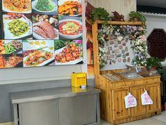 -壹阁胡羊焖饼(特色小吃街店)