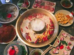 -小龙坎火锅(湖滨银泰in77店)