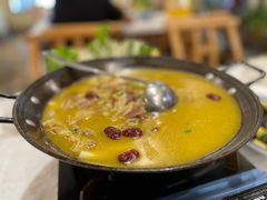 -霄汉牛三鲜湖北砂锅菜(万松园2店)
