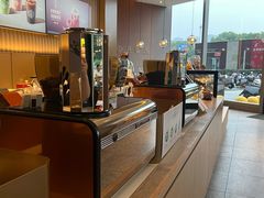 -星巴克臻选(盐城金鹰聚龙湖店)