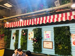 门面-钢管厂五区小郡肝串串香(奥克斯广场锦城万达店)