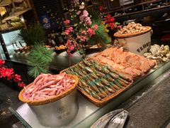 自助取餐区-钱小奴海鲜自助黑金店(杭州滨江龙湖店)