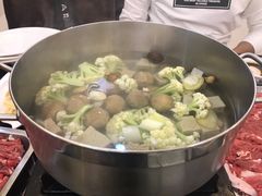 -清真·玛丽亚新疆菜主题餐厅(浙江中路店)