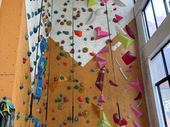 -啸岩馆 Roaring Climbing Gym