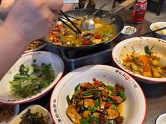 -富正毅三下锅·湘西韵味(天门山索道店)