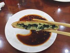 素三鲜馅饼-老山记海城馅饼大酒店(振兴小区店)