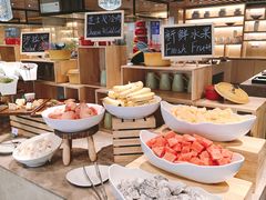 自助取餐区-航空港万怡酒店·万荟轩餐厅(航空港区远航路店)