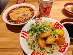 -周小波重庆小面·重庆名小吃(邹容路店)