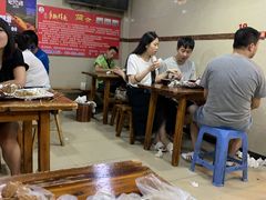 -老黄记手撕烤兔(玉林街店)