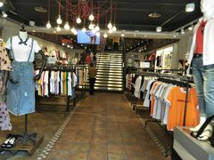 -三福时尚(三峡广场华夏银座店)