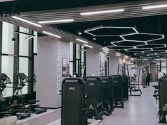 -跃动游泳健身俱乐部(新华传媒店)