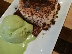 流浆蛋糕加冰淇淋-必胜客(车陂店)